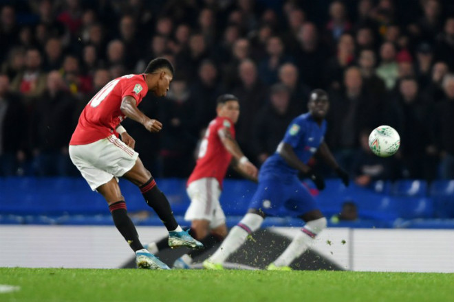 MU chọn bom tấn thay Pogba: Săn "Pirlo mới", đồng đội "Trai hư" Balotelli - 1