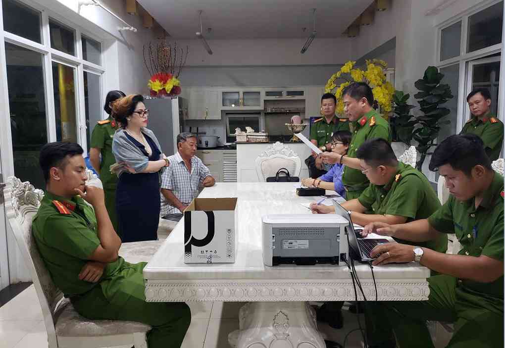 Nữ giám đốc Công ty Angel Lina lừa hơn 285 tỉ đồng như thế nào? - 2
