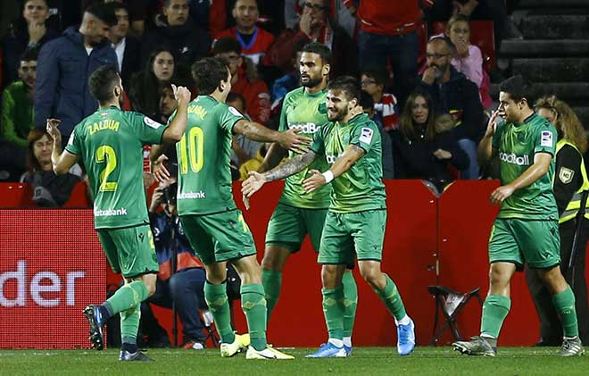 Điểm nóng vòng 12 La Liga: Ông lớn thi nhau bẽ mặt, bất ngờ thế 5 đội tranh ngôi - 4