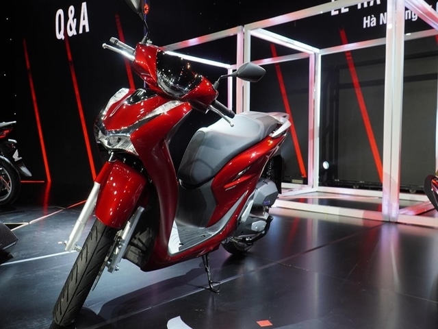 Honda SH 125i 2020 về đại lý sẵn sàng cho ngày mở bán