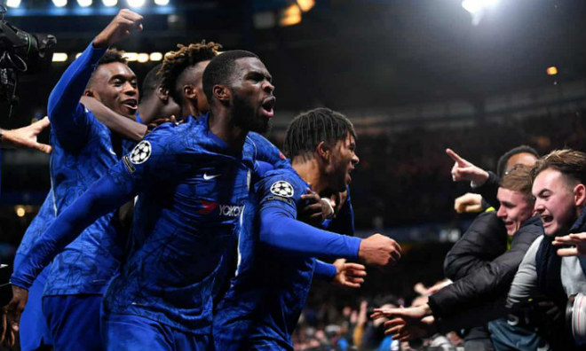 Chelsea - Lampard đá toàn trận cầu "điên rồ": MU - Solskjaer mơ chẳng được - 1