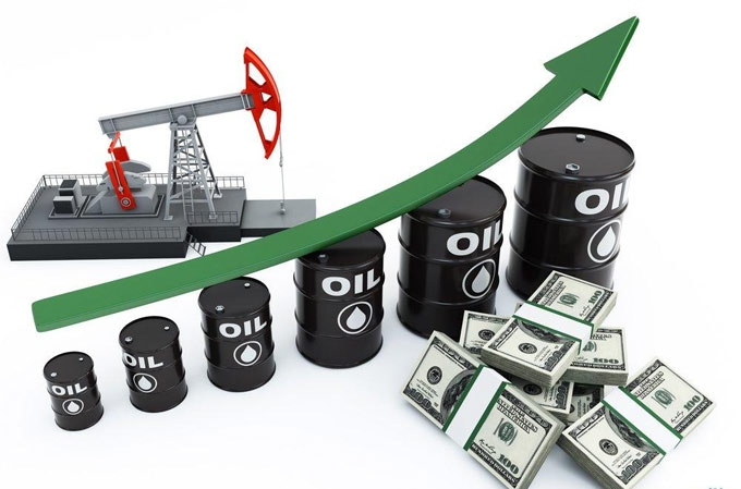 Giá dầu đảo chiều tăng, vượt ngưỡng 62 USD/thùng - 1