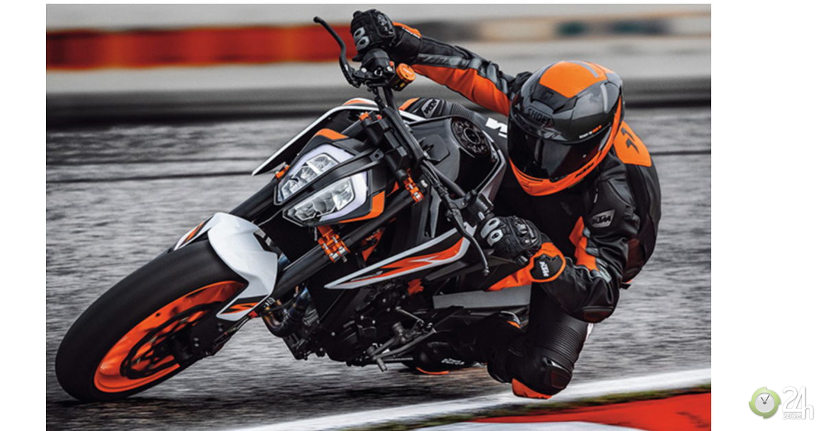 Ra mắt KTM 390 Adventure và 890 Duke R hiệu suất cực cao