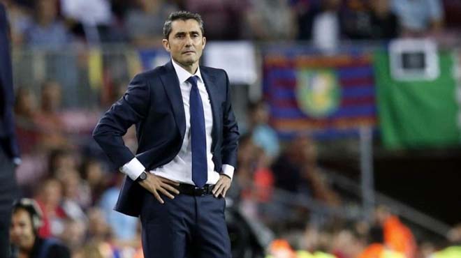 Tin HOT bóng đá tối 15/11: HLV Valverde quyết bám trụ Barca - 1