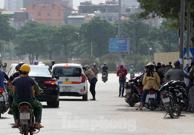 Dân phe "hét vé" trận Việt Nam - Thái Lan gấp 10 lần giá gốc - 6