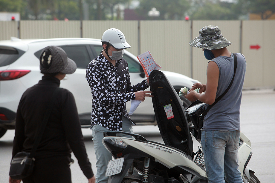 Giá vé trận Việt Nam – Thái Lan tăng chóng mặt, phe vé tiếc đứt ruột - 7