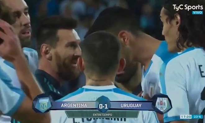 Messi solo thần sầu: 1 chọi 5 ngã vẫn giữ bóng, tuổi 32 còn rất đáng gờm - 2