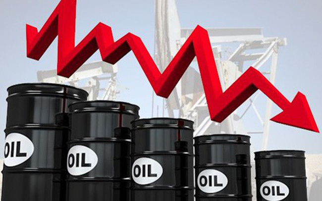 Giá xăng dầu giảm mạnh do lo ngại dư thừa nguồn cung
