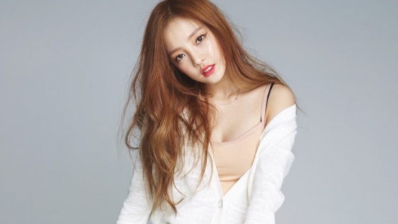 Goo Hara giữ kỉ lục vòng eo nhỏ nhất K Pop chỉ bằng cách... thở - 1
