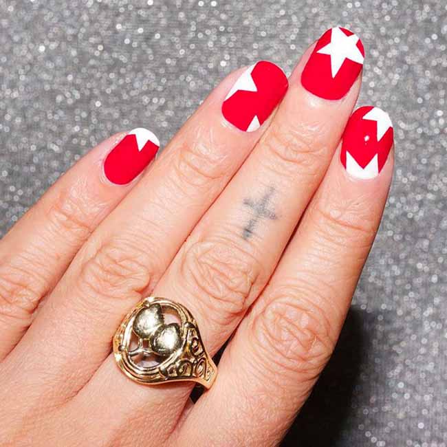 11 mẫu nail đỏ xinh xuất sắc cho các nàng thêm cuốn hút mùa lễ tết - 6