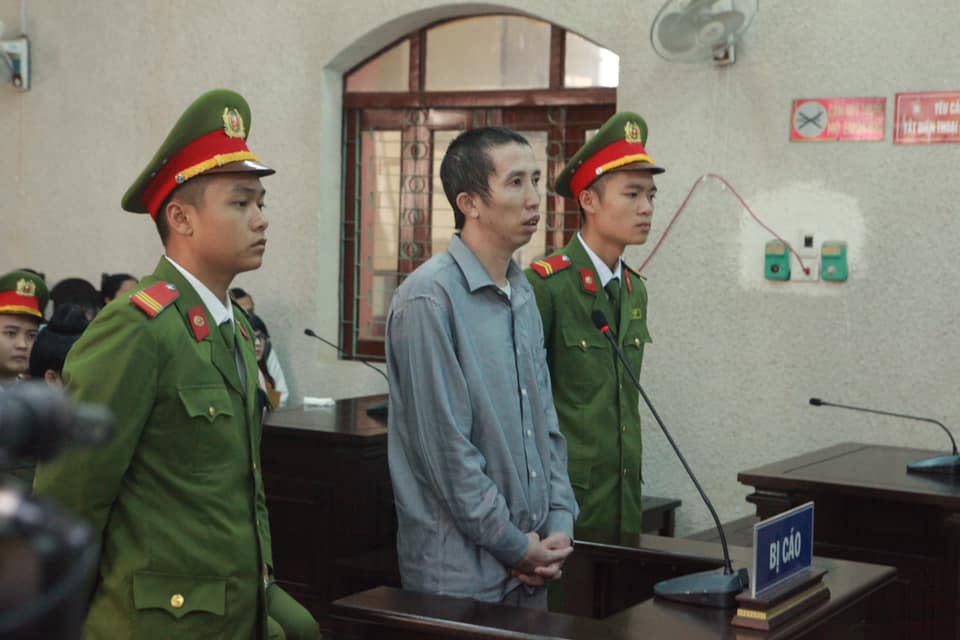 Mẹ nữ sinh ship gà giáp mặt những kẻ sát hại con gái tại tòa - 6