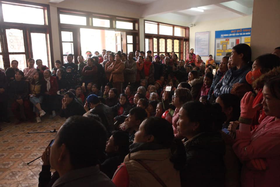 Mẹ nữ sinh ship gà giáp mặt những kẻ sát hại con gái tại tòa - 3