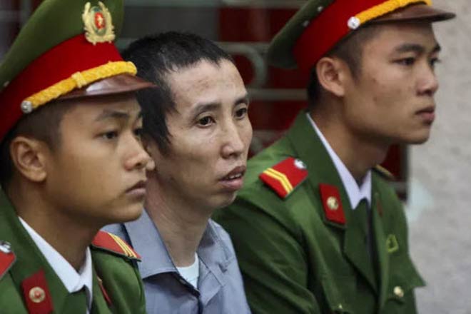 Thắt chặt an ninh tòa xử mẹ nữ sinh giao gà cùng nhóm đối tượng sát hại con mình - 8