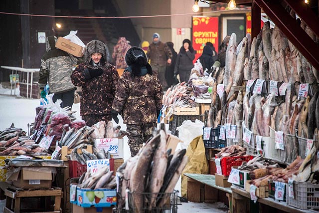 Đi chợ ở nơi lạnh nhất thế giới -50 độ có gì đặc biệt? - 8