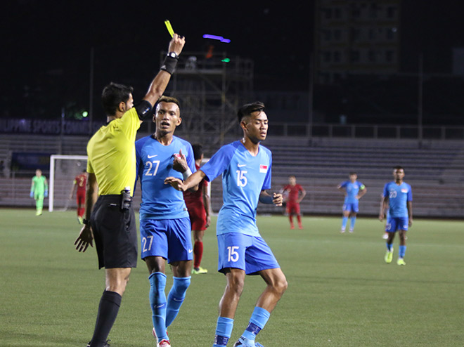 Cầu thủ loạn đả nảy lửa trong trận U22 Indonesia đấu U22 Singapore - 13