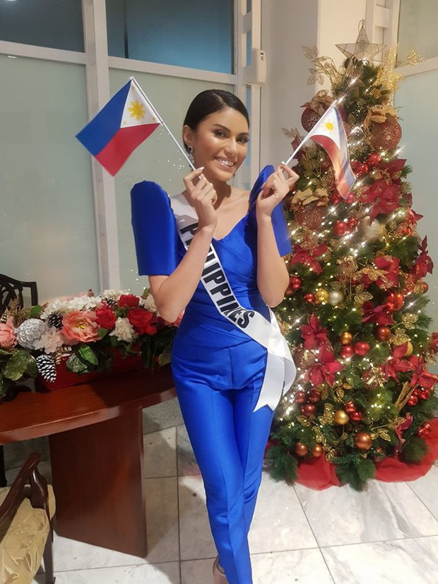 Hoa hậu Philippines rơi vào tình huống éo le khi mặc quần ngược giữa đám đông - 1