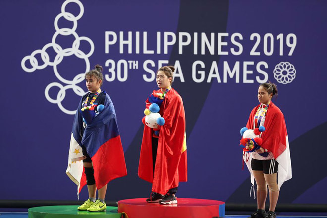 Cô gái dân tộc Giáy gây sốt SEA Games: Ẵm HCV cử tạ, mơ vé dự Olympic - 1