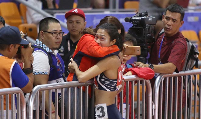 Tú Chinh chạy 100m thắng sao gốc Mỹ: Bí quyết lấy HCV danh giá nhất SEA Games - 1