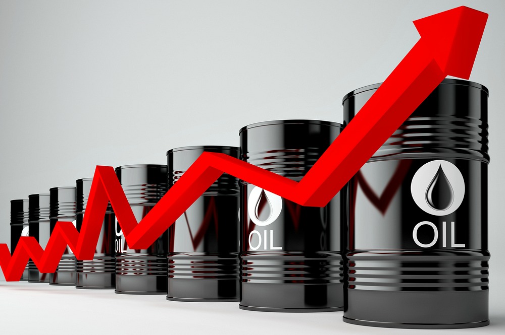 Giá xăng dầu tiếp đà tăng mạnh, Quỹ bình ổn giá xăng dầu tăng thêm 60 tỷ đồng - 1