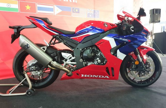 2020 Honda CBR1000RR-R trình diện, đe nẹt Kawasaki ZX-10RR - 1