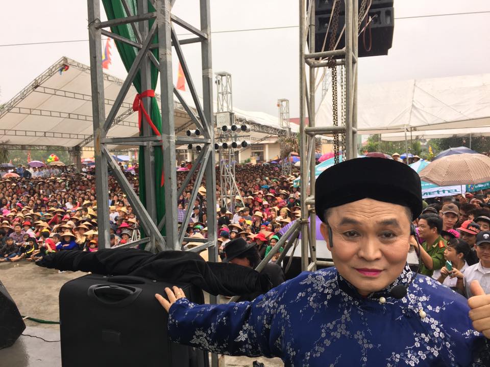 Không phải Hoài Linh, fan "sốc" với cách tiêu tiền của "người có cát-xê cao nhất làng hài" - 1