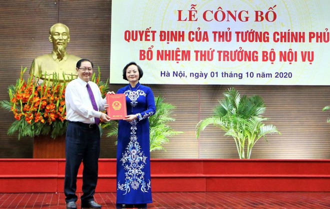 Bộ trưởng Lê Vĩnh Tân nói về việc bổ nhiệm bà Phạm Thị Thanh Trà làm Thứ trưởng Bộ Nội vụ - 1