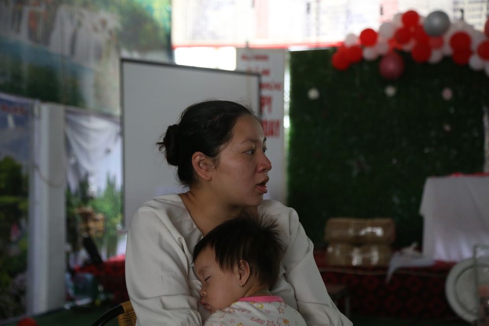 Vợ chủ nhà hàng bị “bùng” 150 mâm cỗ cưới: Khi biết bị lừa, 2 vợ chồng ôm nhau khóc - 2