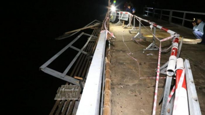 Tai nạn 5 người chết ở Nghệ An: Bàng hoàng thấy ô tô lật ngửa dưới đáy sông - 4