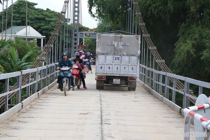 Vụ tai nạn khiến 5 người tử vong ở Nghệ An: Hiện trường hé lộ điều gì? - 4