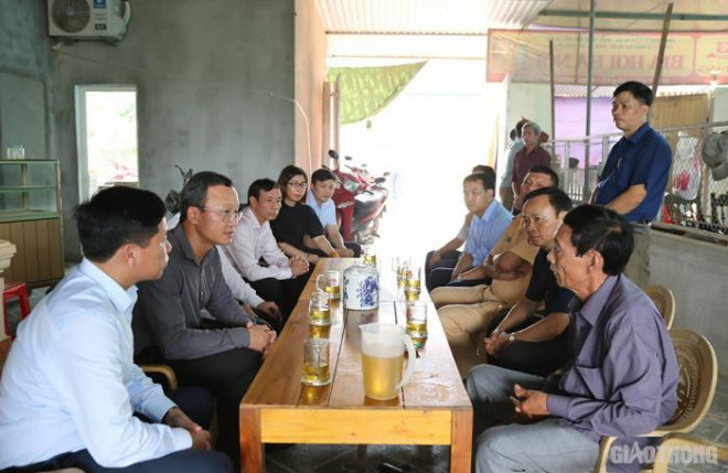 Vụ tai nạn 5 người chết ở Nghệ An: Xé lòng cảnh bố mẹ già, con thơ vái tạ - 3