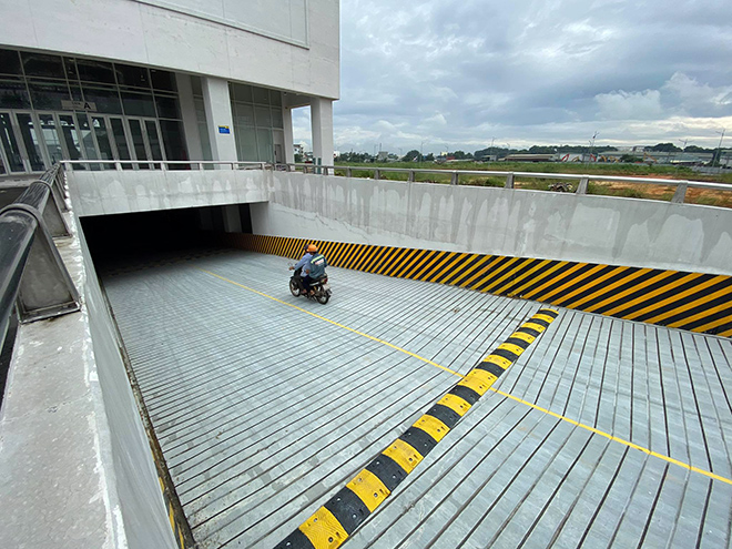 Bến xe lớn và hiện đại bậc nhất ở Việt Nam trước giờ đi vào hoạt động - 17