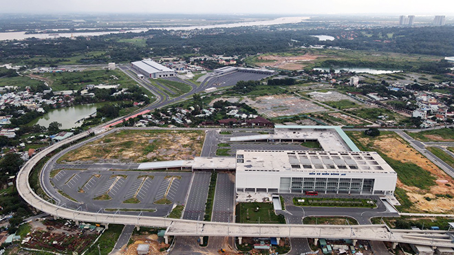 Bến xe lớn và hiện đại bậc nhất ở Việt Nam trước giờ đi vào hoạt động - 2