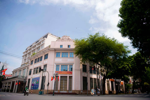 Con phố sang trọng bậc nhất Hà Nội thay đổi như thế nào sau hơn 1 thế kỷ? - 12