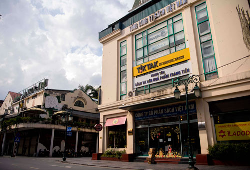 Con phố sang trọng bậc nhất Hà Nội thay đổi như thế nào sau hơn 1 thế kỷ? - 8