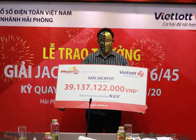 Tin tức 24h qua: Giật mình cách chia tiền của "tú ông" điều gái bán dâm "sex tour" trên du thuyền - 4