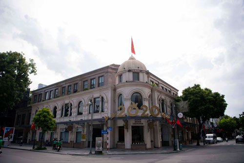 Con phố sang trọng bậc nhất Hà Nội thay đổi như thế nào sau hơn 1 thế kỷ? - 4