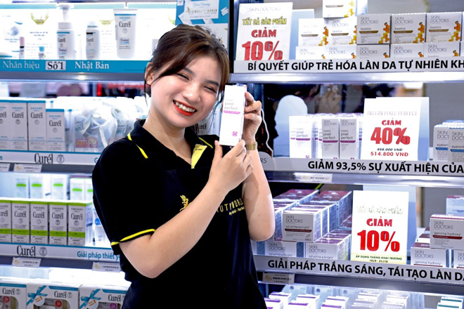 Náo nức mua sắm tại siêu thị mỹ phẩm gia đình mới ra mắt Sài Gòn - 5