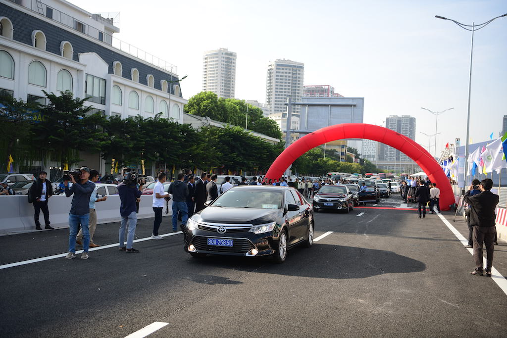 Thông xe cầu cạn hơn 1.000 tỷ nối với cầu 2 tầng độc nhất trên sông Hồng - 12