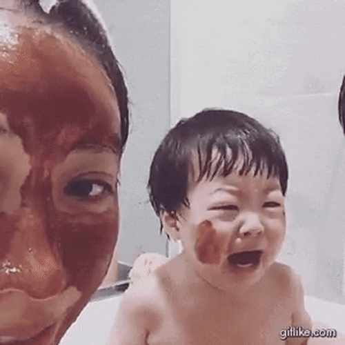 Không đỡ nổi với những bà mẹ "lầy lội" nhất quả đất - 1