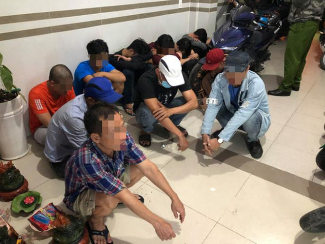 Phát hiện hàng chục người trác táng trong khách sạn ở Bình Tân, TP HCM - 1