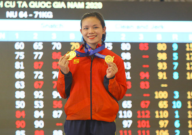 Hot girl cử tạ Hồng Thanh vượt thành tích SEA Games, tiếc 2 lần bỏ thi - 1