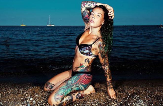 The female body tattooed is still beautiful as a supermodel, is about to join the UFC - 10