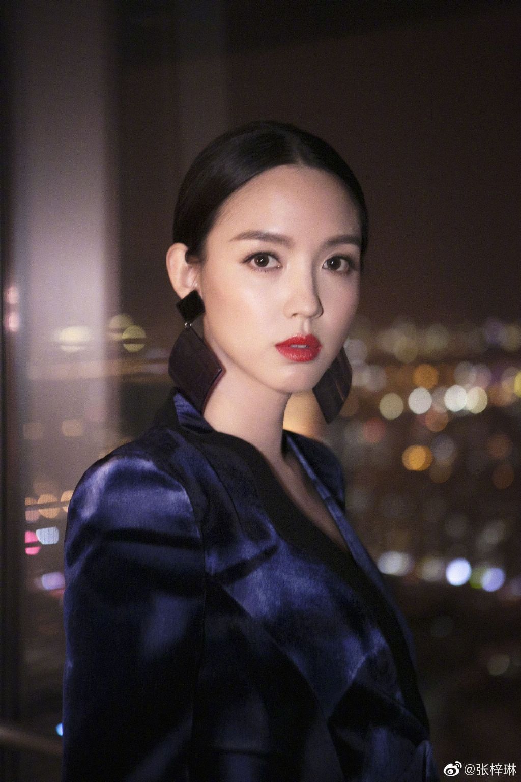 "Hoa hậu đẹp nhất Trung Quốc" gần 1 thập kỷ vẫn gây mê bởi vẻ căng mọng với váy ướt - 6