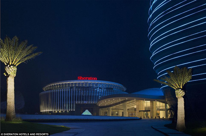 Khách sạn đến tận 7 sao nhưng lại có hình dạng đến khó hiểu - 10