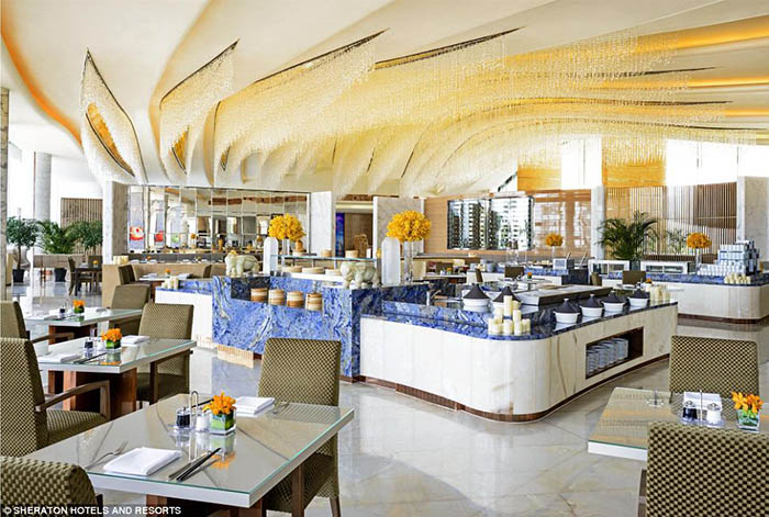 Khách sạn đến tận 7 sao nhưng lại có hình dạng đến khó hiểu - 11