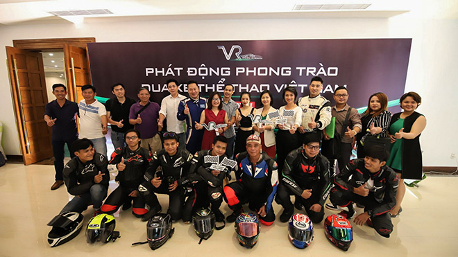 Lần đầu tiên tại Việt Nam có học viện đua xe thể thao chuyên nghiệp - 1
