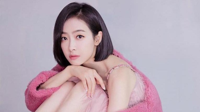 Nữ thần Kim Ưng mới bị ví như "gà bó xôi", dân mạng ngắm lại Lưu Diệc Phi để "rửa" mắt - 10