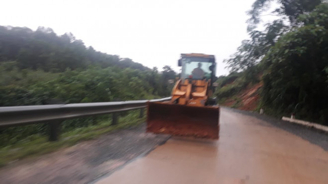 Sạt lở đất khiến khoảng 20 cán bộ, chiến sĩ thuộc sư đoàn 337 nghi bị vùi lấp - 5