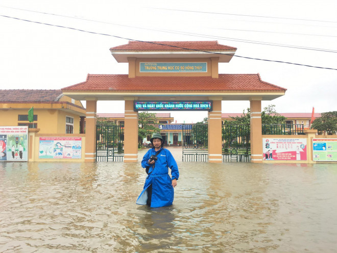 Lũ chồng lũ, 11.000 nhà dân ở Quảng Bình lại ngập chìm trong nước - 2