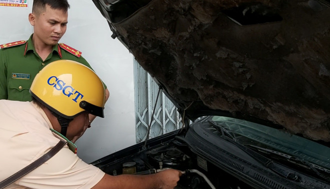 Xe "biển xanh" rao bán như rau trên vỉa hè ở Tiền Giang - 2